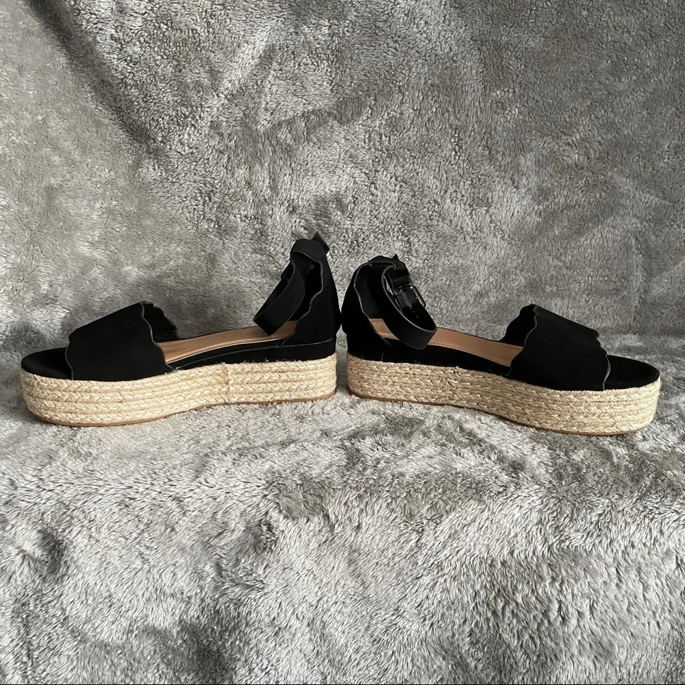 Bamboo Black Scallop Edged Band Platform Espadrille Sandals Size 7.5 Ankle Strap